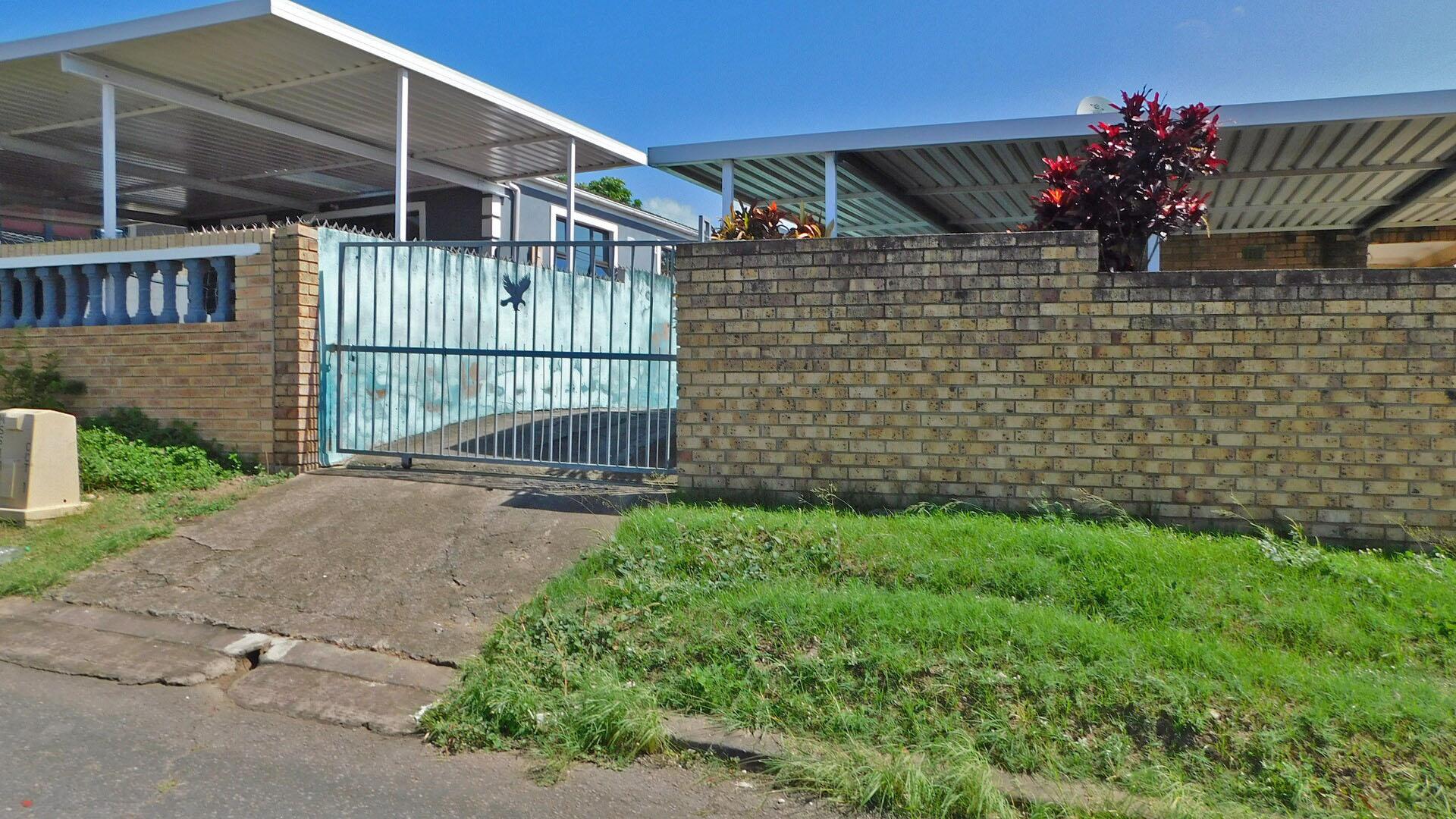 Front View of property in Newlands East