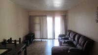 Lounges - 15 square meters of property in Uvongo