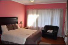 Bed Room 1 - 18 square meters of property in Scottburgh