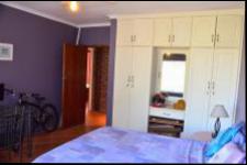 Bed Room 2 - 21 square meters of property in Scottburgh