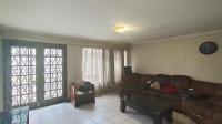 Lounges - 20 square meters of property in Esther Park