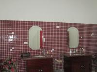 Main Bathroom - 48 square meters of property in Linbro Park A.H.