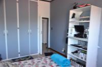 Bed Room 2 - 52 square meters of property in Margate