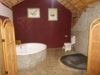 Bathroom 3+ - 22 square meters of property in Muldersdrift