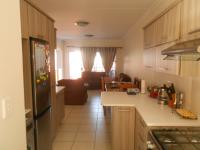 Kitchen - 12 square meters of property in Sonneglans