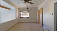 Dining Room - 19 square meters of property in Woodhaven 