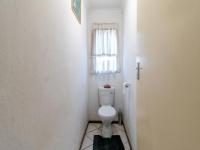 Bathroom 1 - 5 square meters of property in Alveda