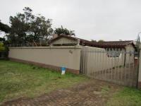 Front View of property in Uvongo