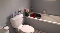 Bathroom 1 - 4 square meters of property in Mount Edgecombe 