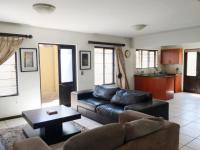 Lounges - 16 square meters of property in Witkoppen