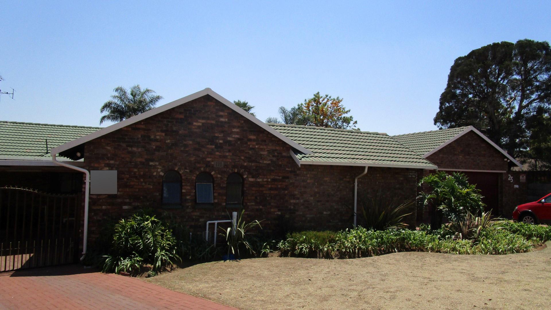 Front View of property in Norkem park