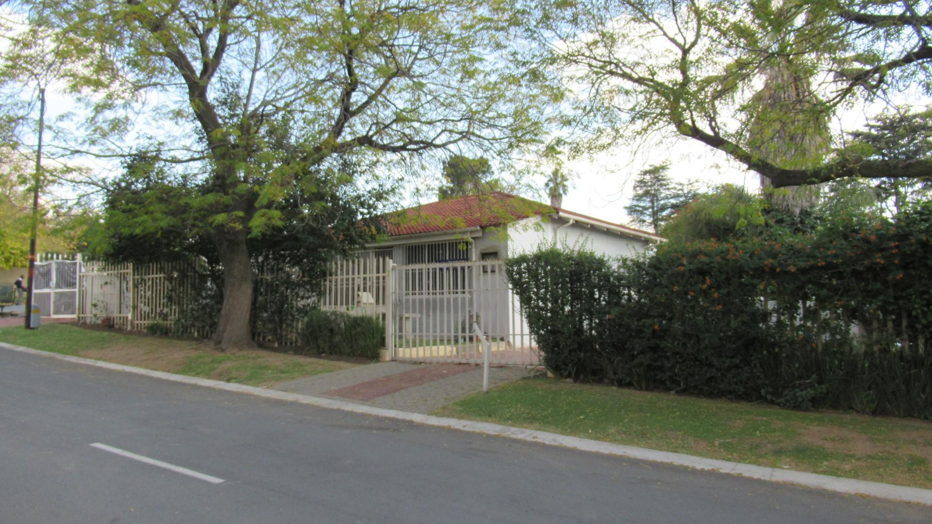 Front View of property in Edenvale