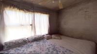Main Bedroom - 12 square meters of property in Bloubosrand