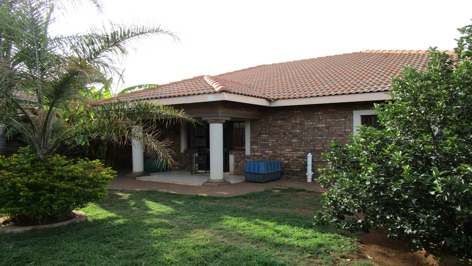 Front View of property in Magaliesmoot AH