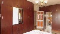 Main Bedroom - 23 square meters of property in Mount Vernon 