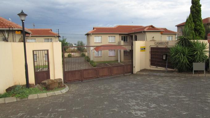 2 Bedroom Sectional Title for Sale For Sale in Castleview - Home Sell - MR253456