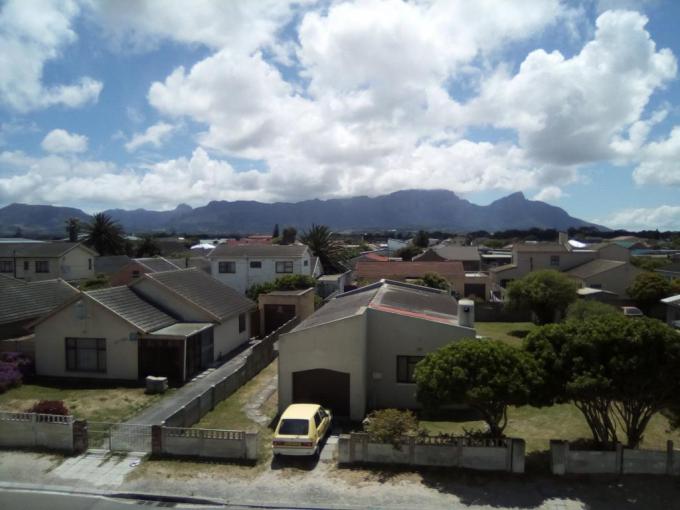 Houses For Sale in Grassy Park MyRoof.co.za
