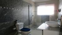 Bathroom 2 - 7 square meters of property in Sagewood