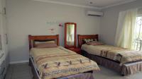 Bed Room 2 - 19 square meters of property in Zinkwazi