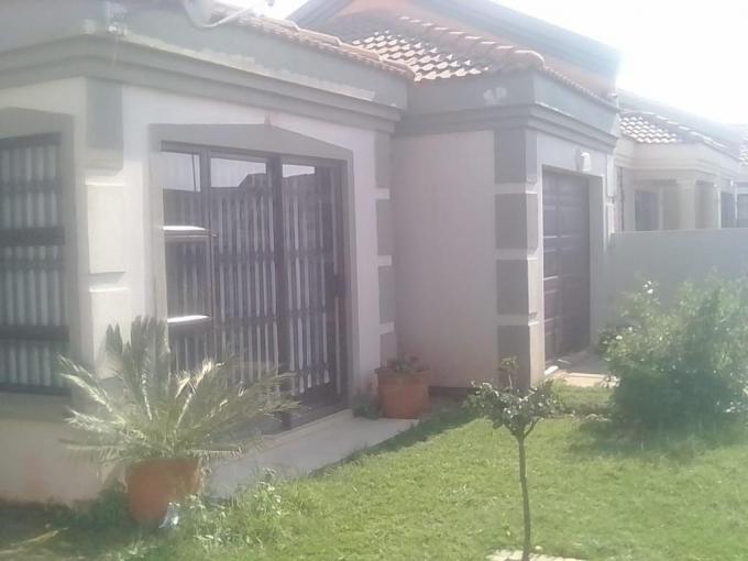 3 Bedroom House for Sale For Sale in Roodekop - MR303207