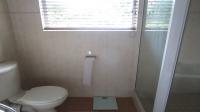 Bathroom 2 - 11 square meters of property in Grayleigh