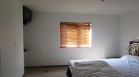 Main Bedroom - 21 square meters of property in Paulshof