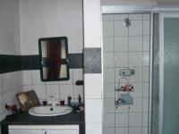 Bathroom 1 - 6 square meters of property in Buccleuch