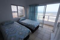 Bed Room 5+ - 39 square meters of property in Umdloti 