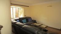 Lounges - 21 square meters of property in Aston Manor