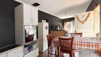 Kitchen - 29 square meters of property in Valhalla