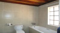 Bathroom 1 - 12 square meters of property in Raslouw