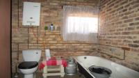 Bathroom 2 - 6 square meters of property in Raslouw