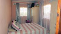 Main Bedroom - 27 square meters of property in Chatsworth - KZN