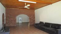 Lounges - 30 square meters of property in Bronkhorstspruit