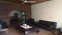 Lounges - 30 square meters of property in Bronkhorstspruit