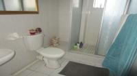 Bathroom 1 - 6 square meters of property in Eden Glen