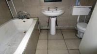 Main Bathroom - 6 square meters of property in Bulwer (Dbn)
