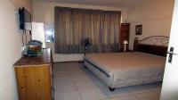Main Bedroom - 21 square meters of property in Bulwer (Dbn)