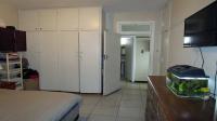 Main Bedroom - 21 square meters of property in Bulwer (Dbn)