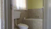 Staff Bathroom - 4 square meters of property in Quellerina