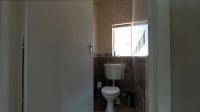 Bathroom 1 - 2 square meters of property in Berario