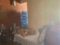 Bed Room 1 - 18 square meters of property in Braamfontein