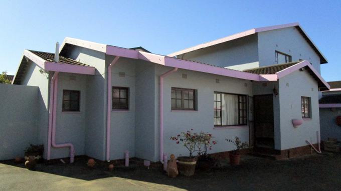 3 Bedroom Sectional Title for Sale For Sale in Uvongo - Home Sell - MR368637