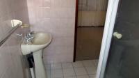 Main Bathroom - 4 square meters of property in Uvongo