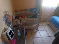 Bed Room 2 of property in Mossel Bay