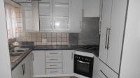 Kitchen - 11 square meters of property in Brackendowns