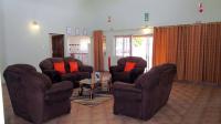 Lounges - 83 square meters of property in Montclair (Dbn)