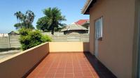Patio - 75 square meters of property in Montclair (Dbn)