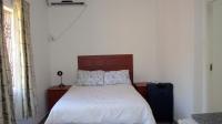 Bed Room 4 - 32 square meters of property in Montclair (Dbn)