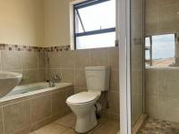 Main Bathroom - 7 square meters of property in Montana